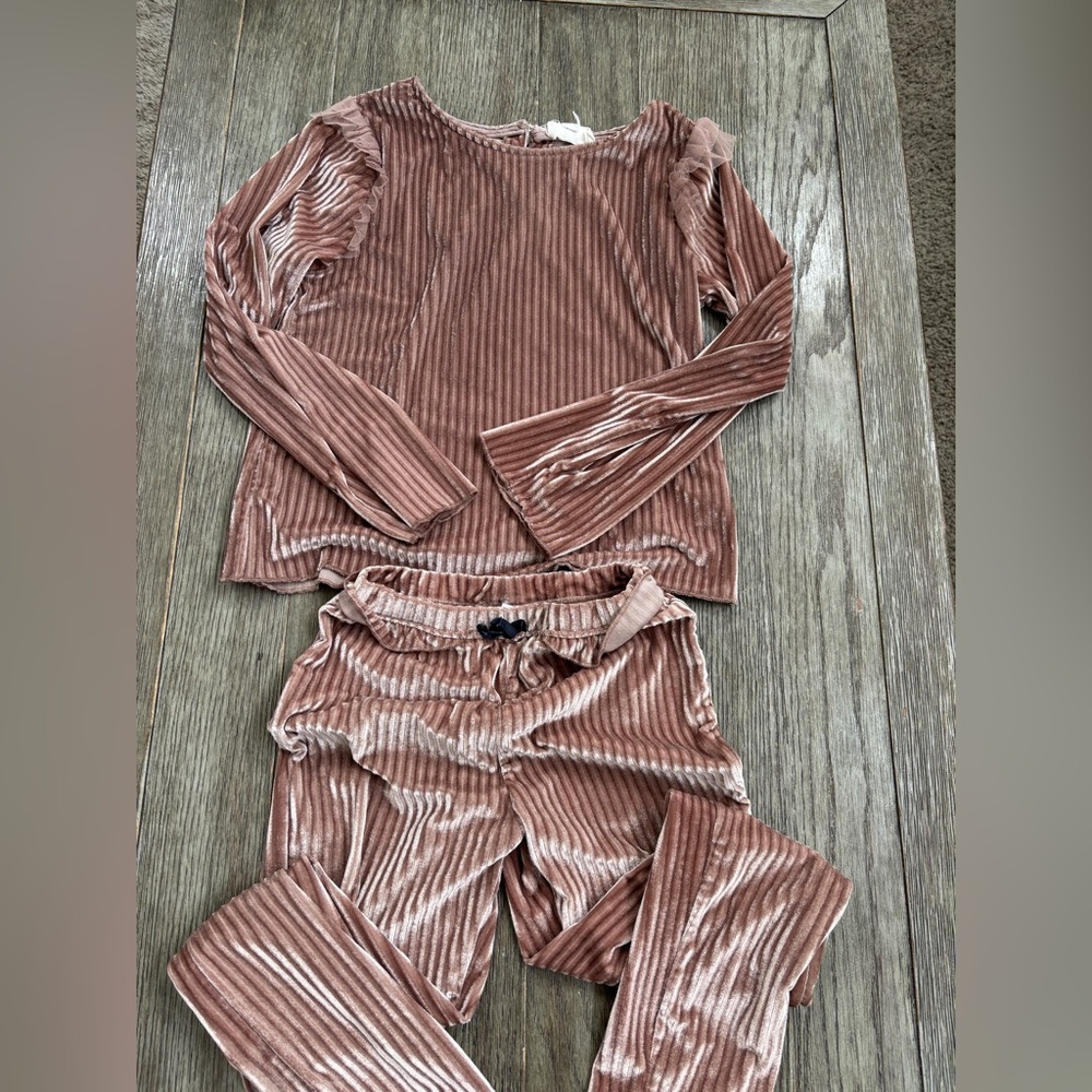 Jessica Simpson little girl crushed velvet lounge set pajama set size 7/8
